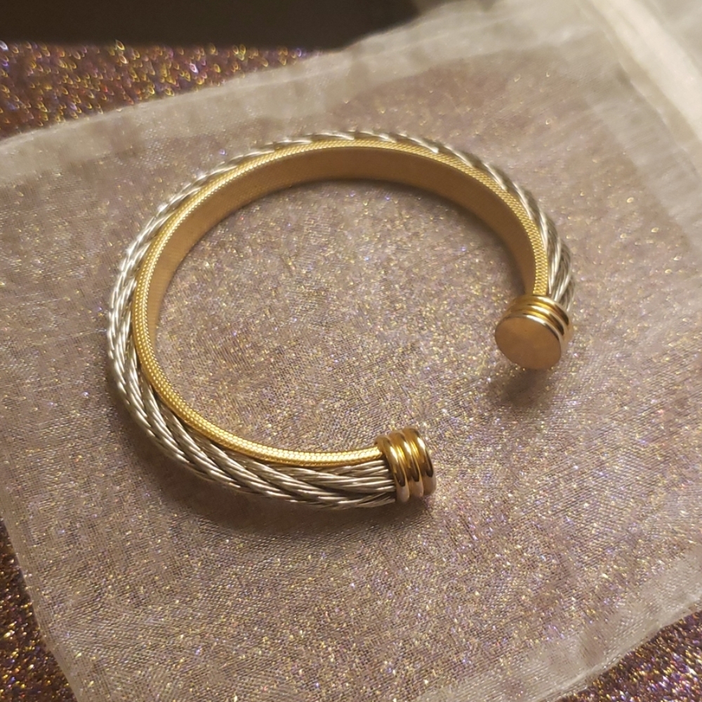 Bracelet - Picture 2 of 3